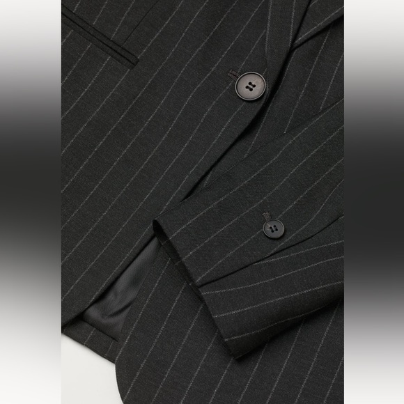 NWOT H&M Charcoal Gray Striped Fitted Blazer - Picture 2 of 12